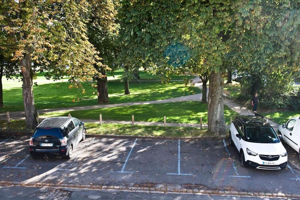 Gite 65 M2 200 M Gare T-G-V 400 M Centre-Ville Grand Parking 250 Places Gratuit Face Au Logement Arras Zewnętrze zdjęcie