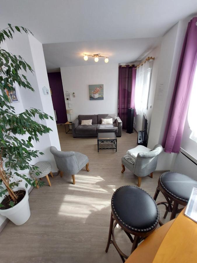 Gite 65 M2 200 M Gare T-G-V 400 M Centre-Ville Grand Parking 250 Places Gratuit Face Au Logement Arras Zewnętrze zdjęcie
